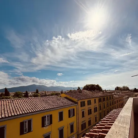 Attico Terrazza Vista Panoramica Lungarni Pisani Apartment Exterior photo